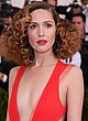 Rose Byrne braless in a low-cut red dress pics
