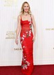 Emily Blunt amazes in red floral dress pics