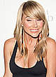 Sara Jean Underwood shows legs and cleavage shots pics