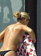 Anna Kournikova topless showing her right boob pics