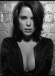 Neve Campbell sexy boobs pictures pics