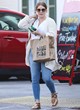 Amy Adams chic look for a grocery run pics
