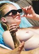 Sophie Turner shows her incredible boobs pics