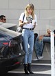 Miley Cyrus looks chic for lunch in la pics