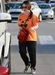 Jennifer Love Hewitt halloween-themed t-shirt pics