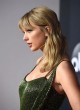 Taylor Swift wows all in sexy green dress pics